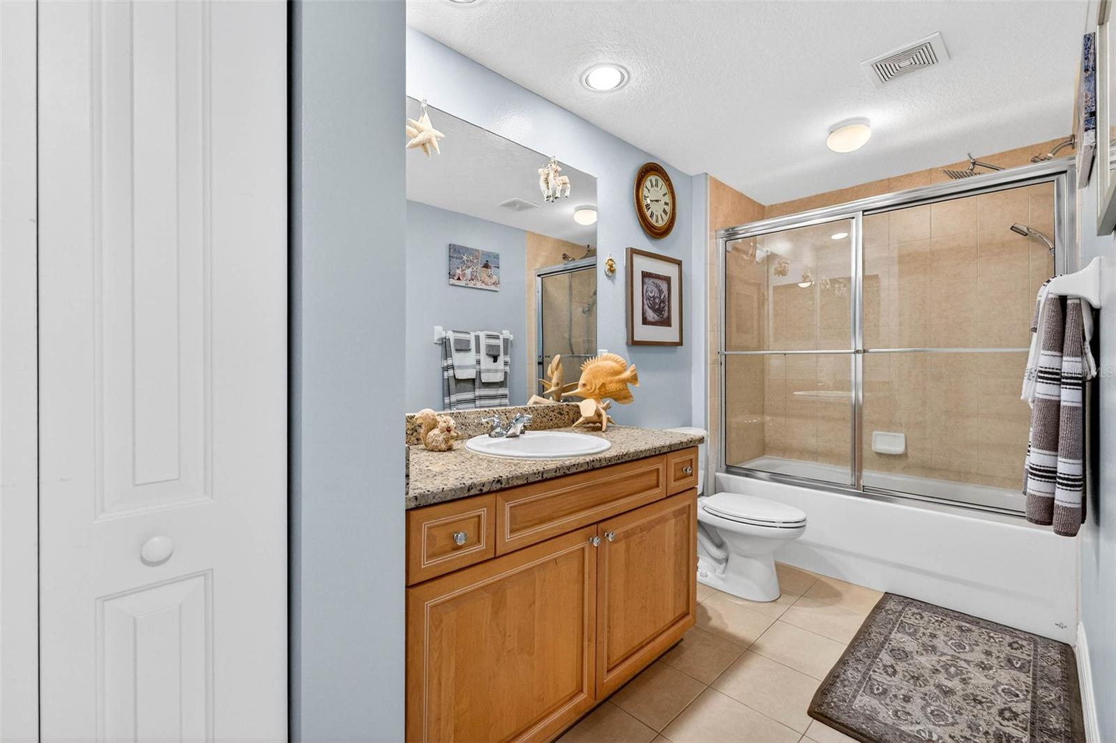 Image 23 of 53 For 4516 Seagull Drive 719