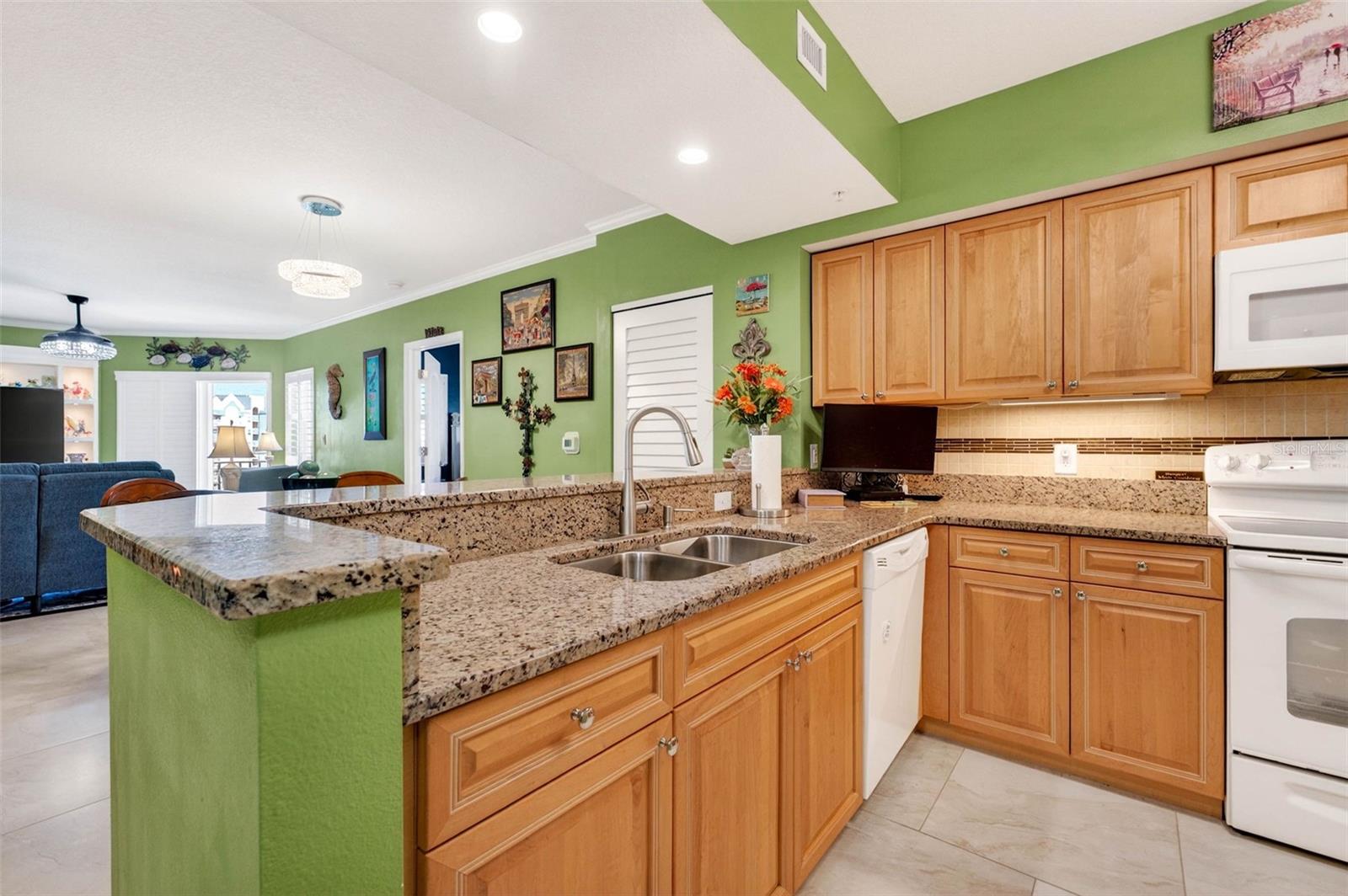 Image 9 of 53 For 4516 Seagull Drive 719