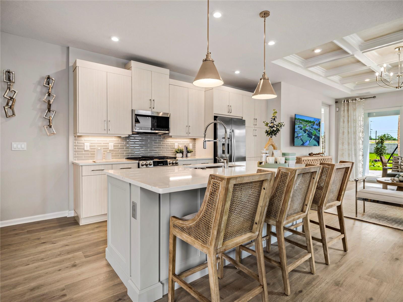 Image 12 of 32 For 924 Club Cresswind Drive