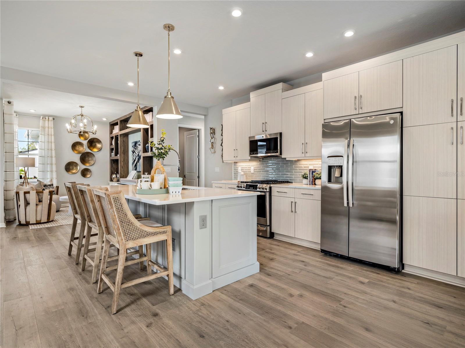 Image 15 of 32 For 924 Club Cresswind Drive