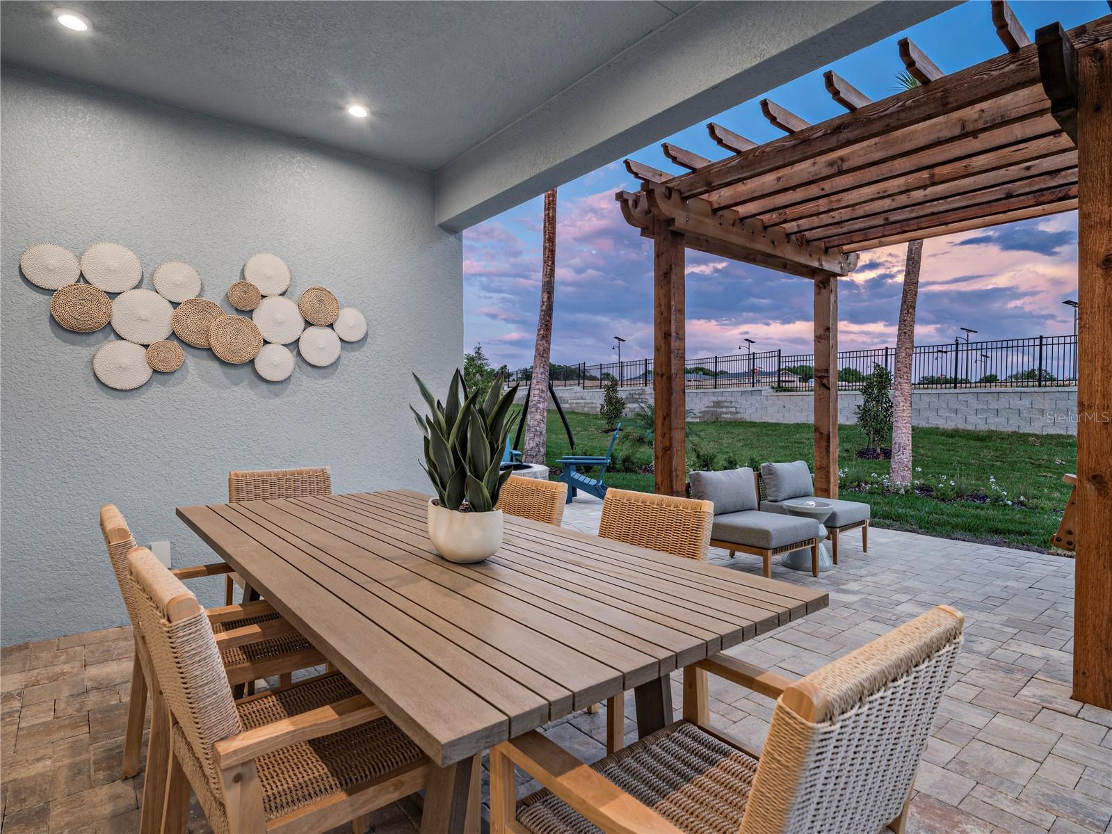 Image 3 of 32 For 924 Club Cresswind Drive