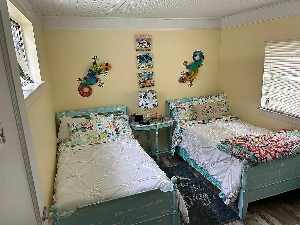 Image 17 of 24 For 1742 Sunset Drive