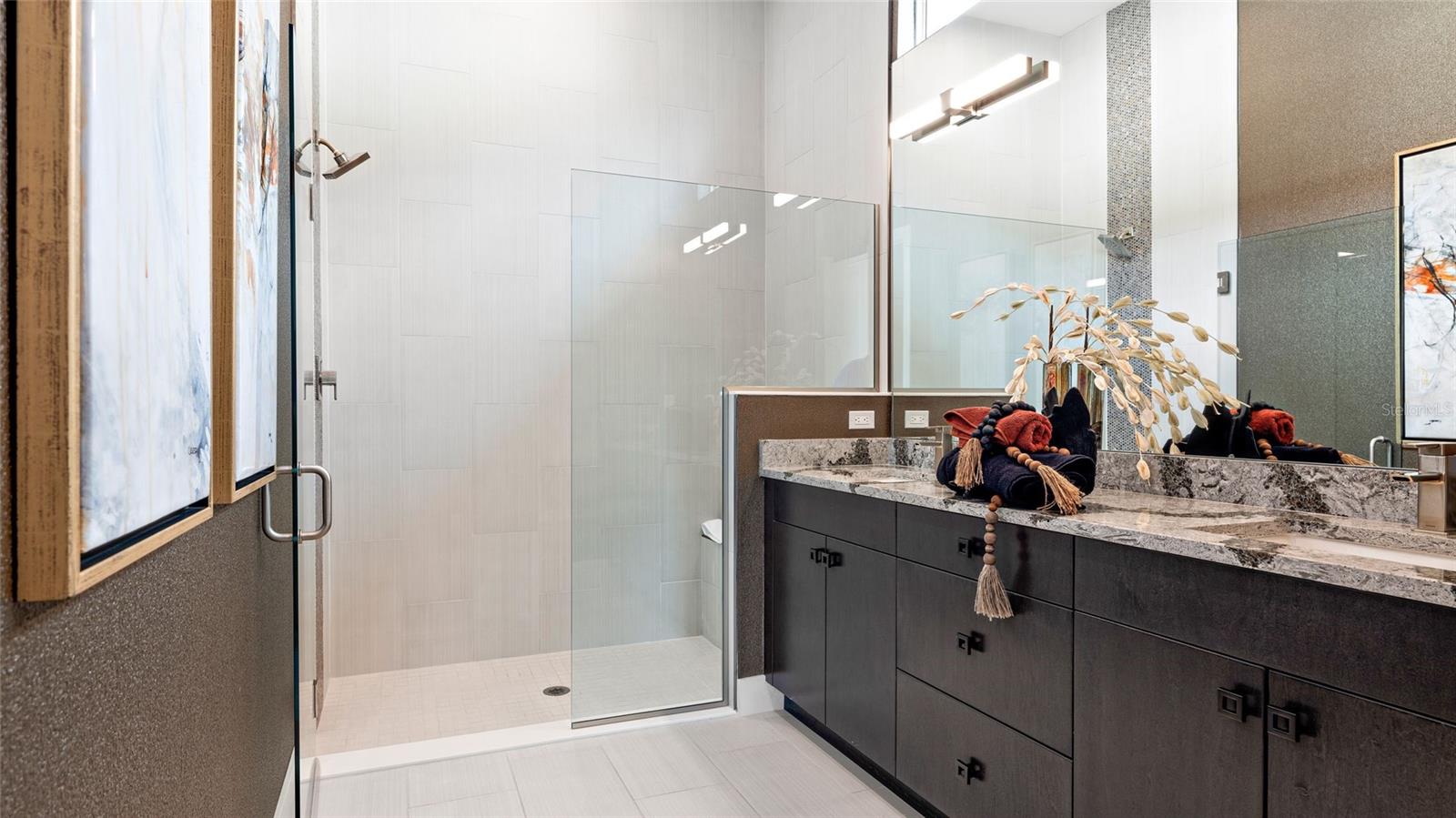 Image 20 of 31 For 391 Verona Way