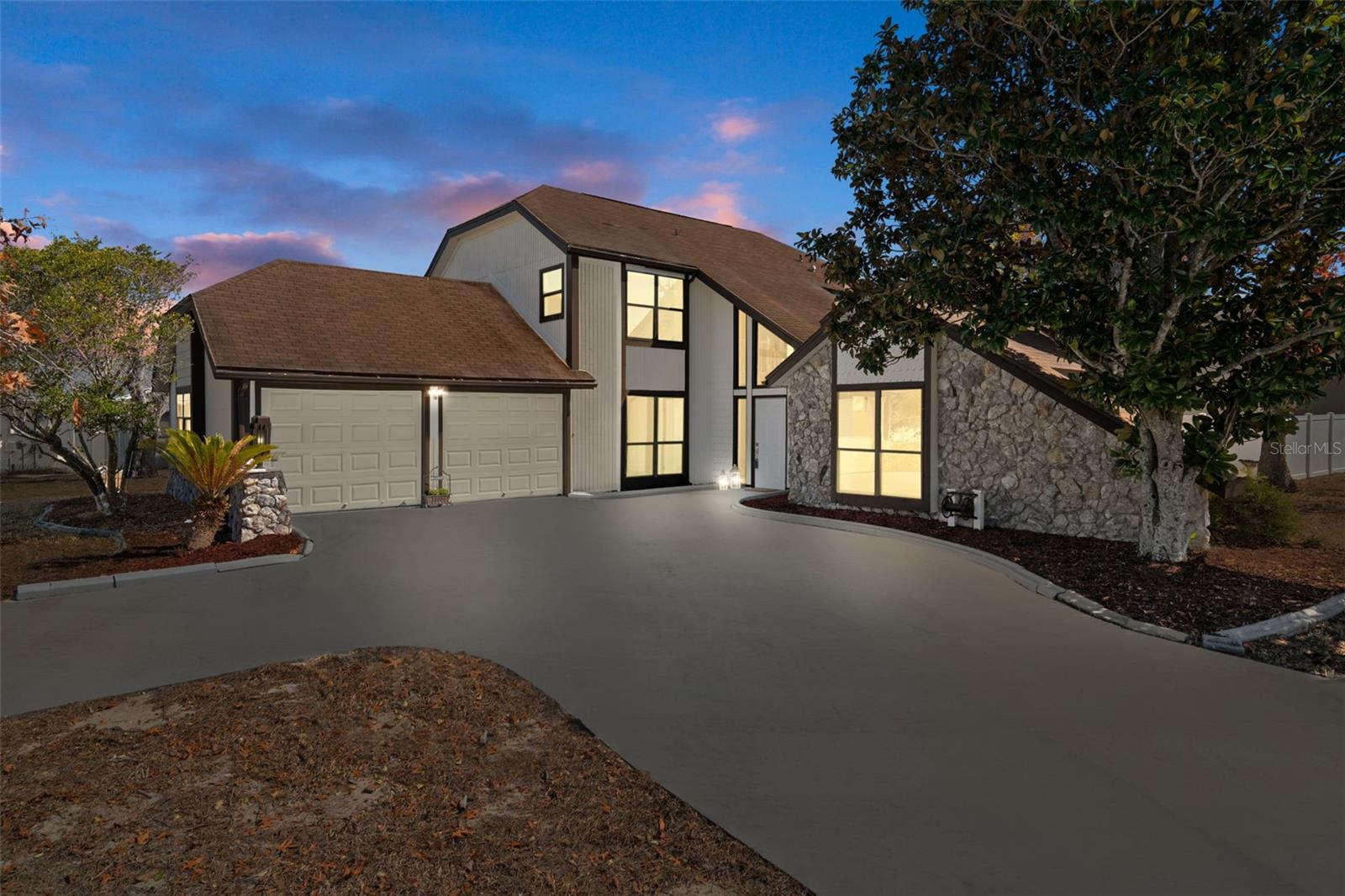 Image 2 of 71 For 10296 Horizon Drive