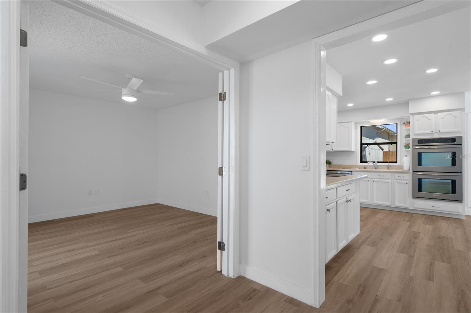 Image 21 of 71 For 10296 Horizon Drive