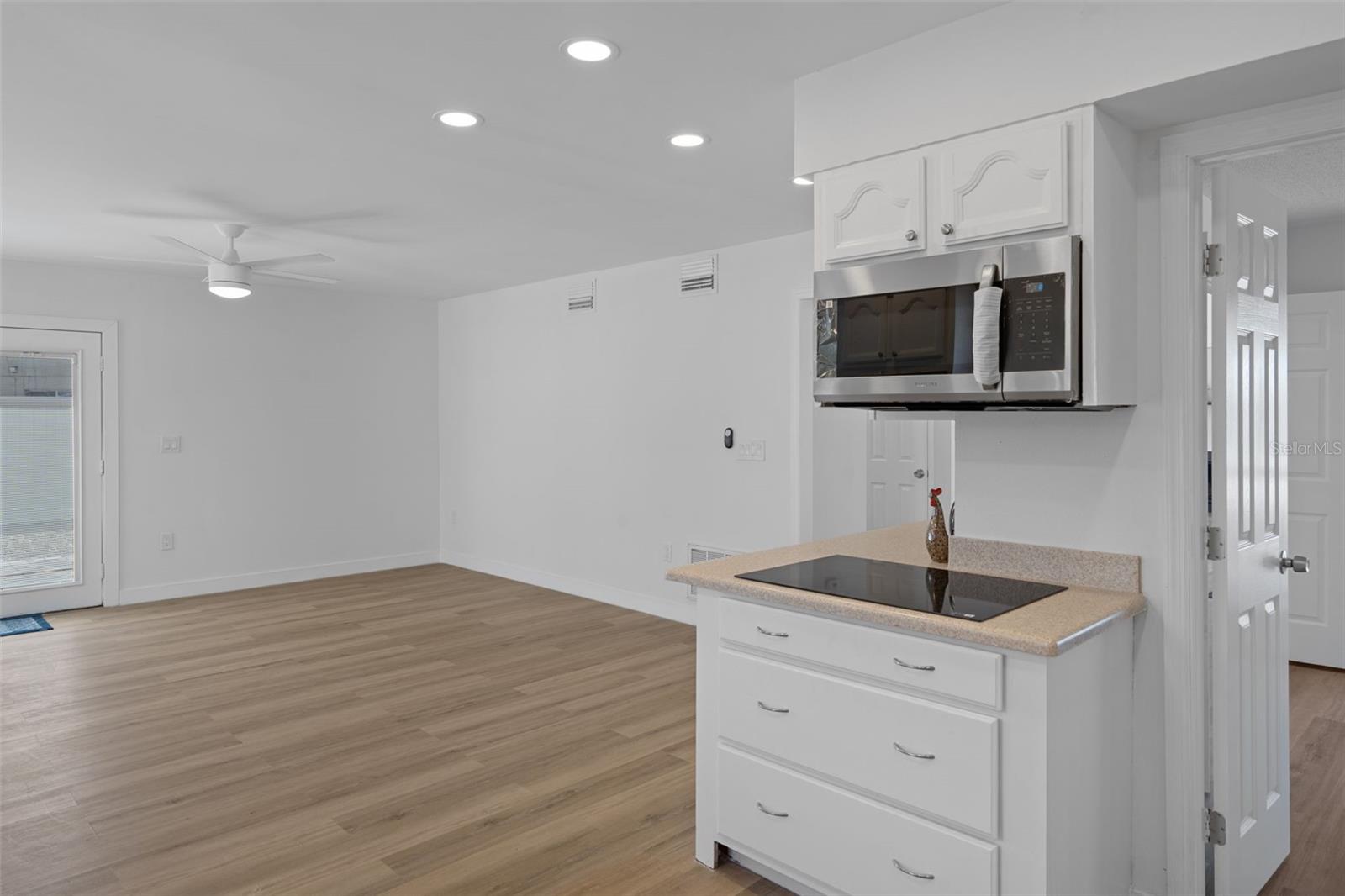 Image 26 of 71 For 10296 Horizon Drive