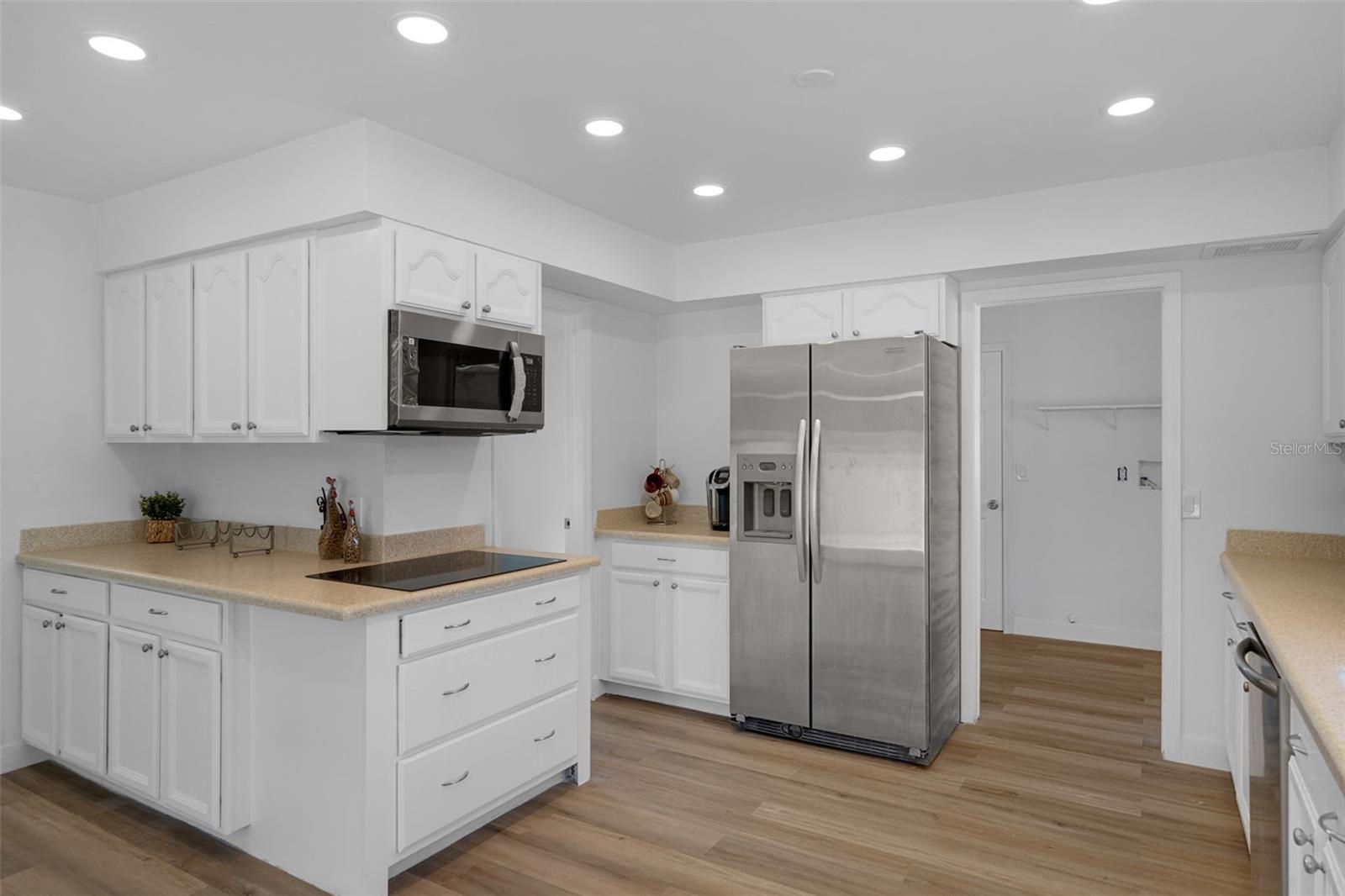 Image 38 of 71 For 10296 Horizon Drive