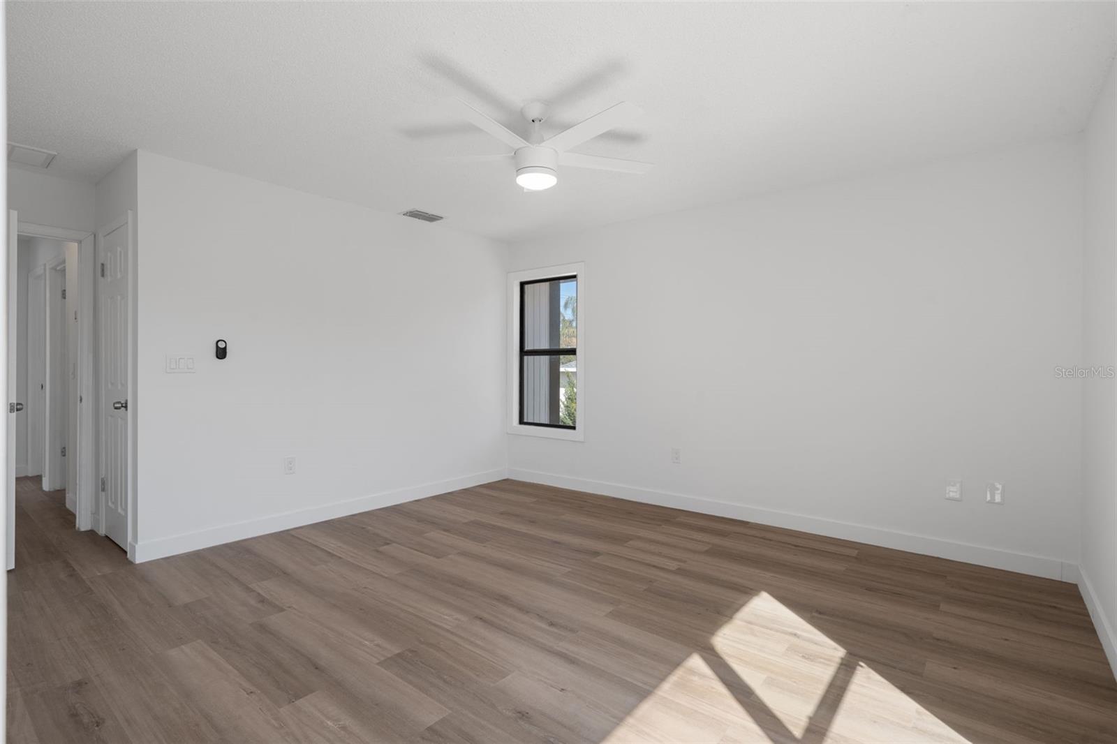 Image 44 of 71 For 10296 Horizon Drive