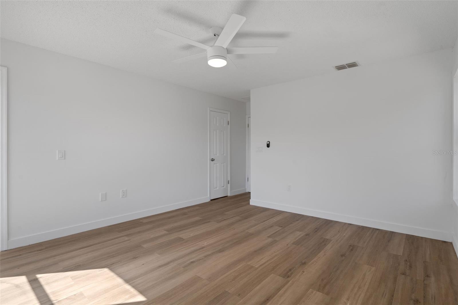 Image 45 of 71 For 10296 Horizon Drive