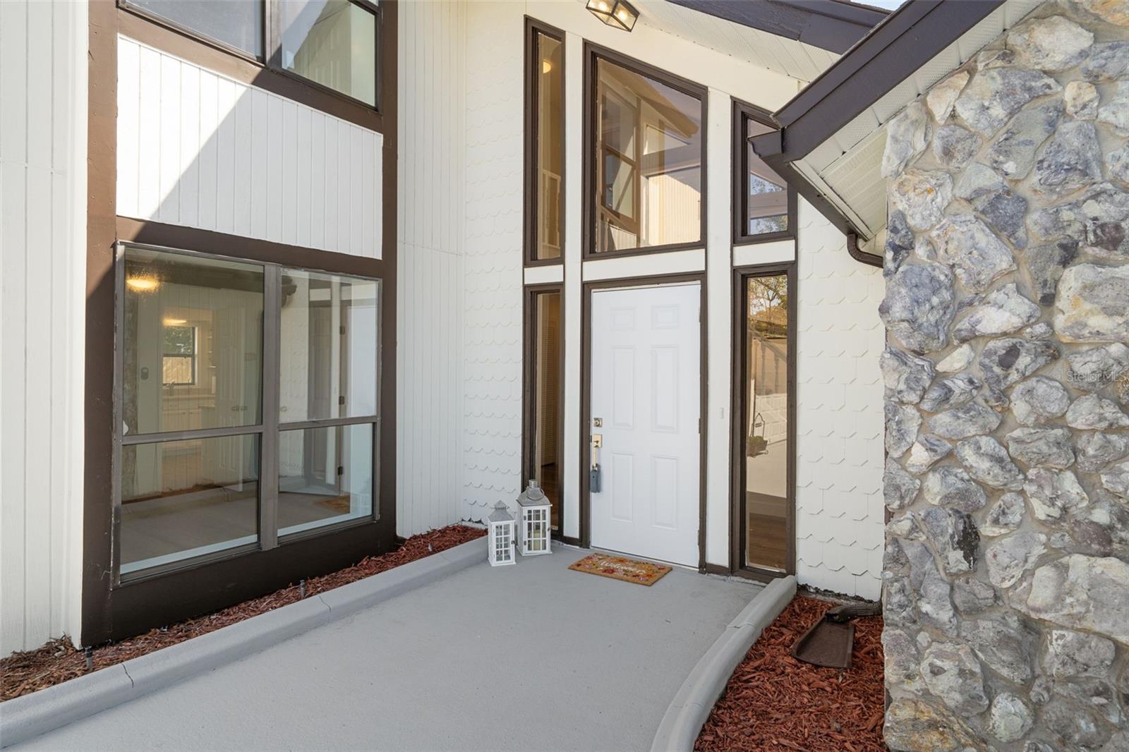 Image 5 of 71 For 10296 Horizon Drive