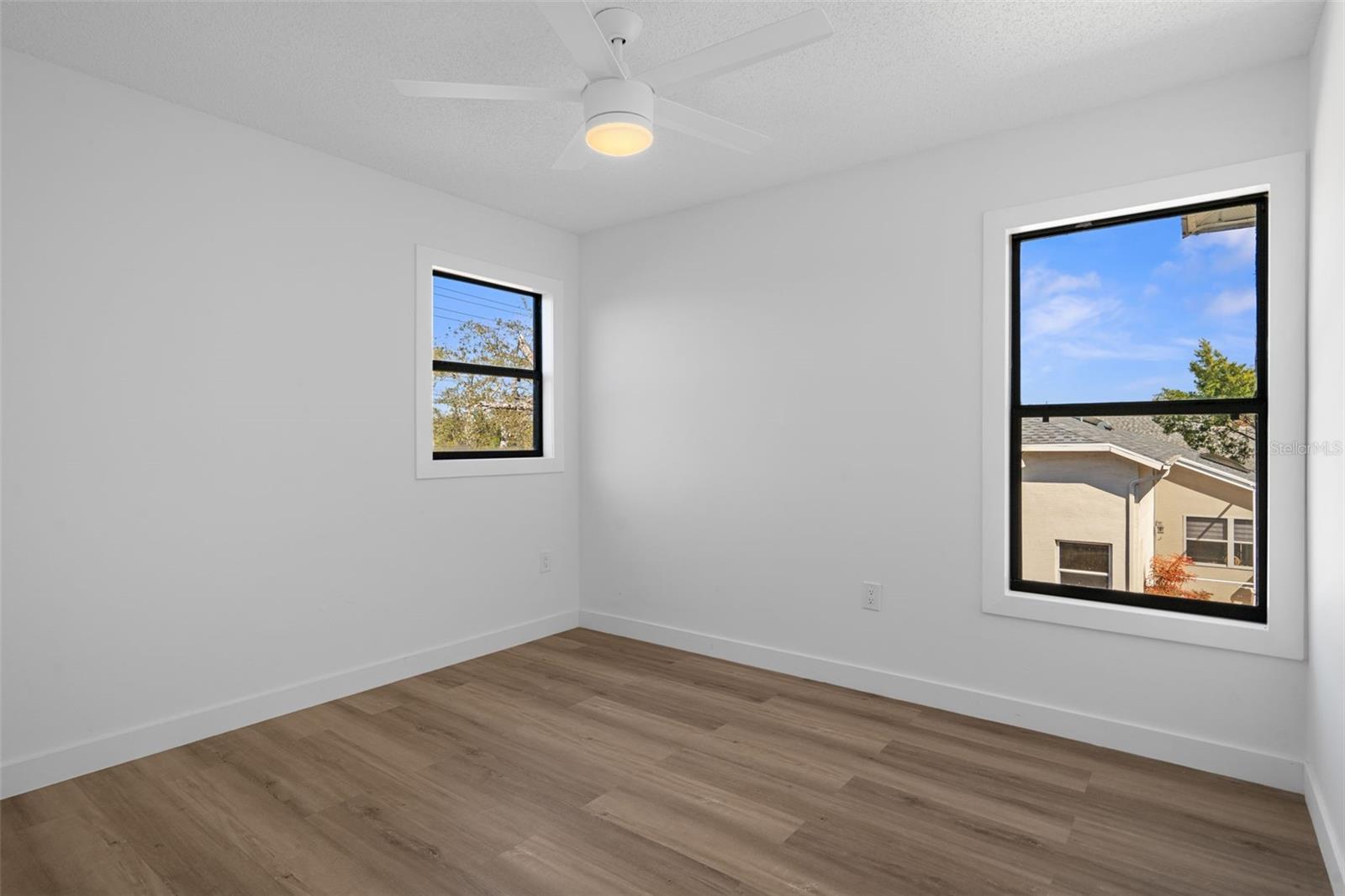 Image 54 of 71 For 10296 Horizon Drive