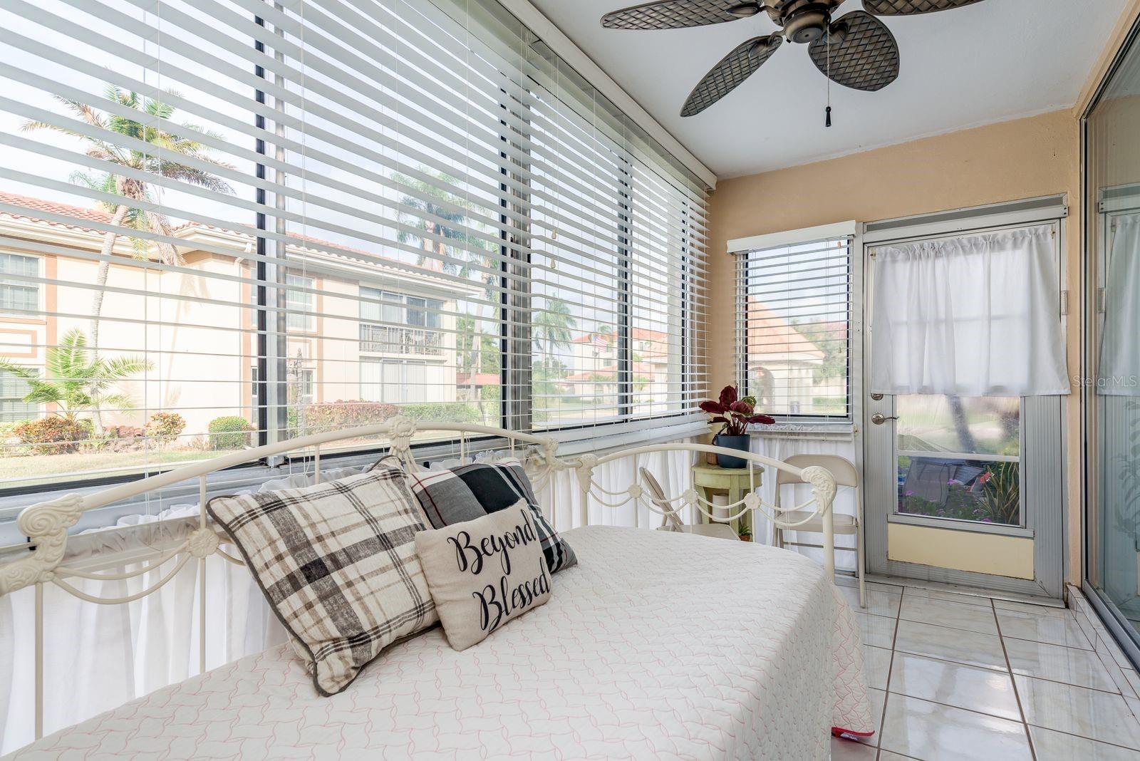 Image 19 of 26 For 19029 Us Highway 19 N 6-7