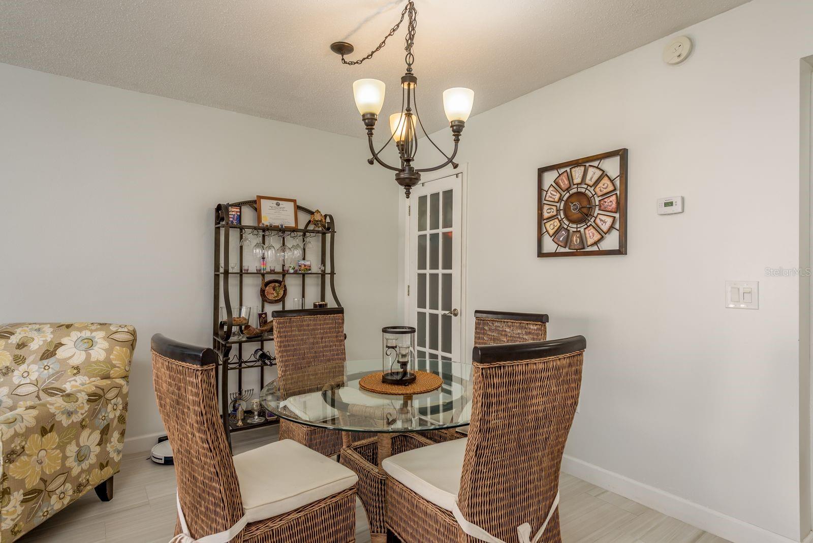 Image 9 of 26 For 19029 Us Highway 19 N 6-7