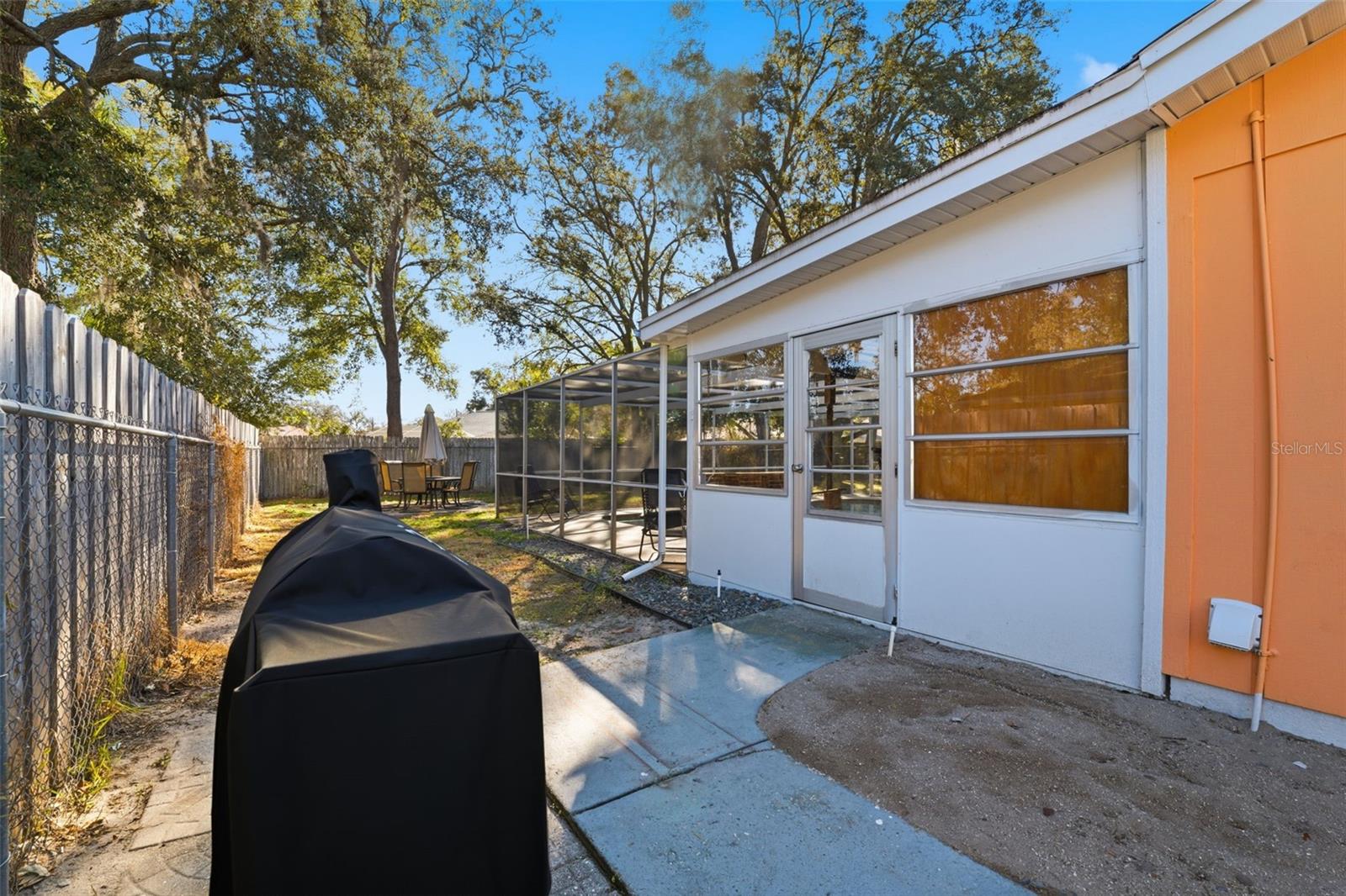 Image 24 of 56 For 9302 Benrock Road