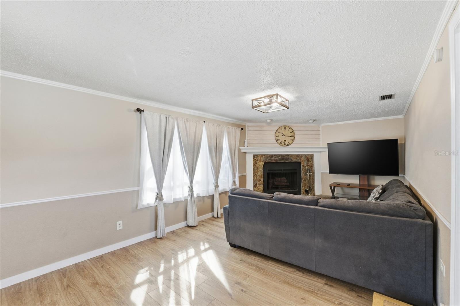 Image 49 of 56 For 9302 Benrock Road