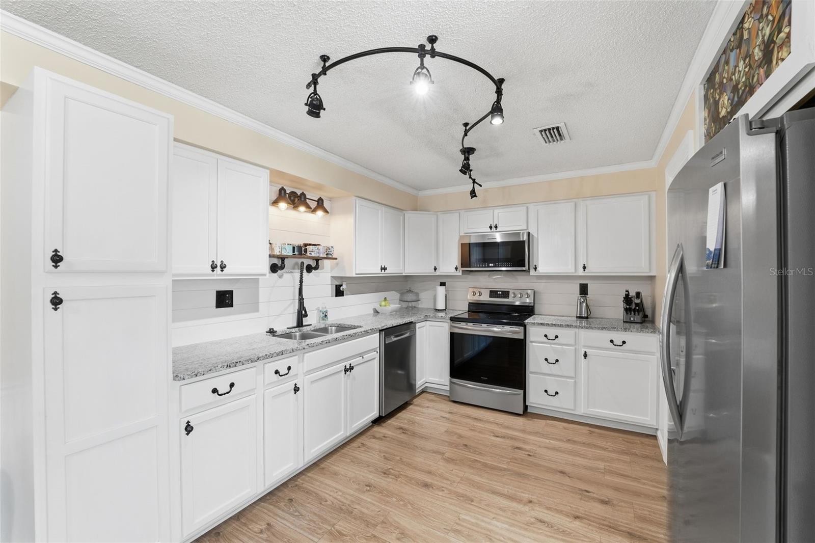 Image 9 of 56 For 9302 Benrock Road