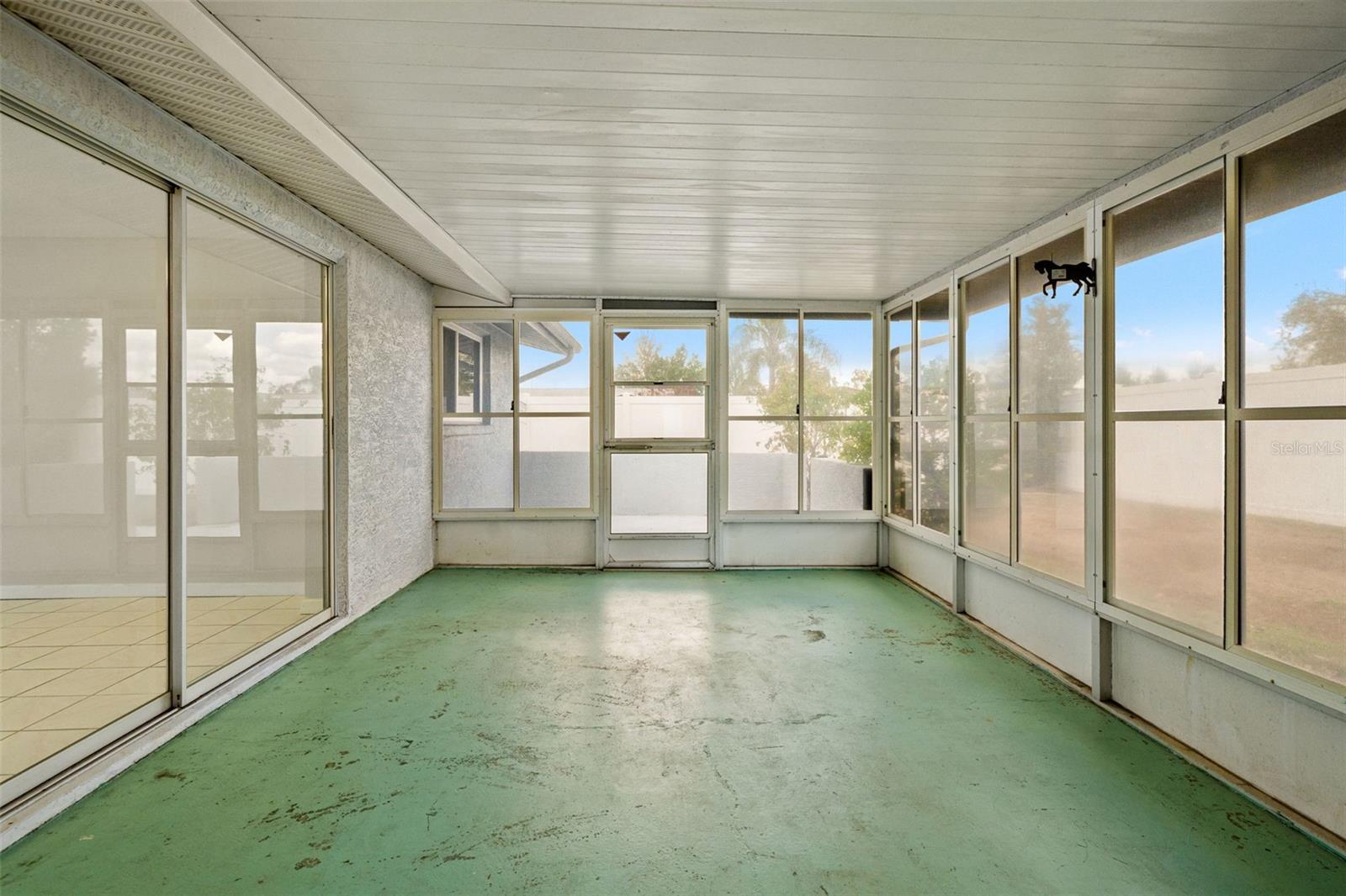 Image 21 of 30 For 9420 Regina Lane