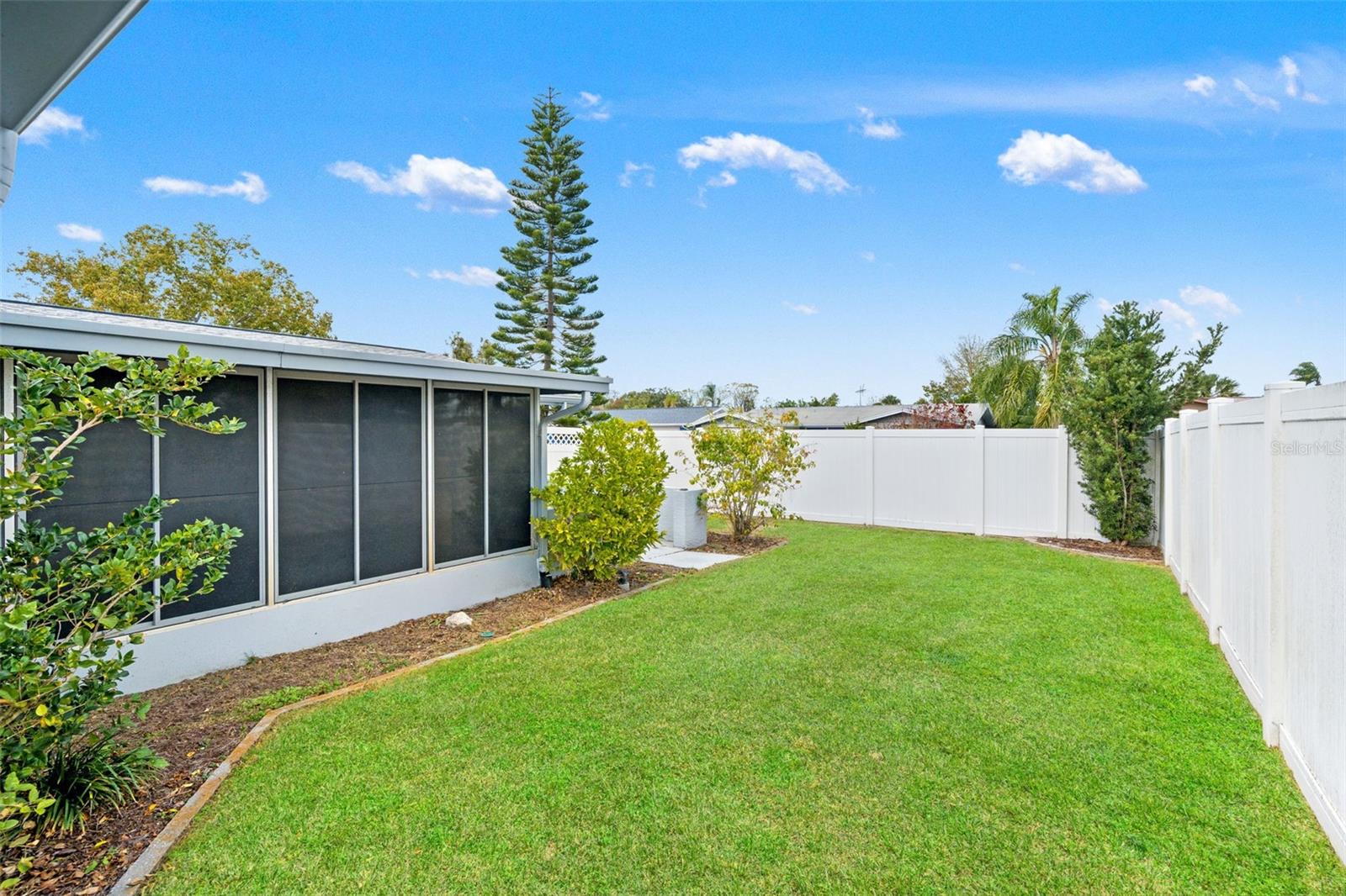 Image 24 of 30 For 9420 Regina Lane