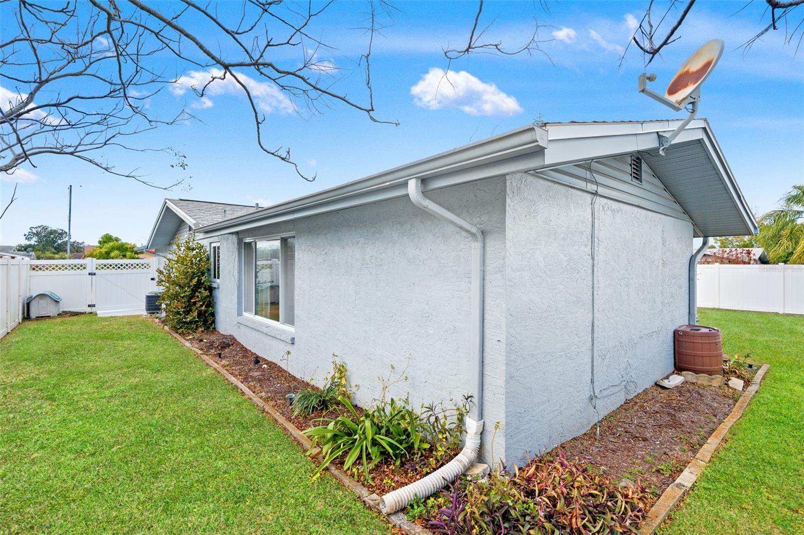 Image 25 of 30 For 9420 Regina Lane