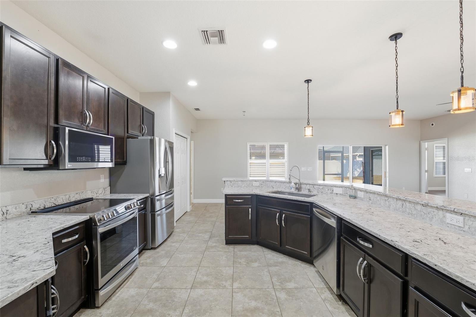 Image 11 of 38 For 2822 Seymore Street