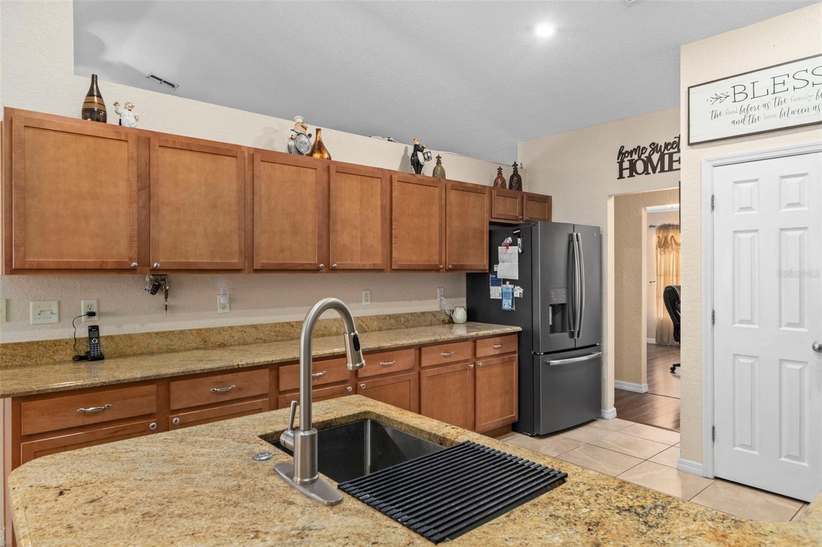 Image 20 of 48 For 216 Cobblestone Drive