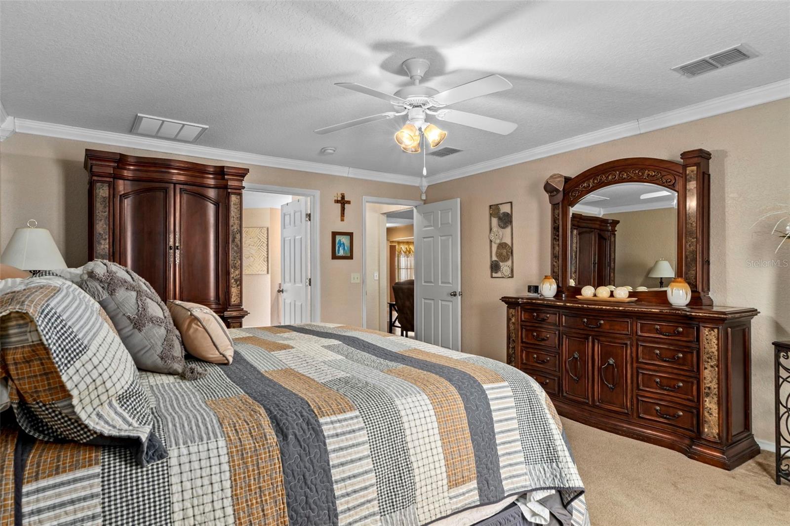 Image 23 of 48 For 216 Cobblestone Drive