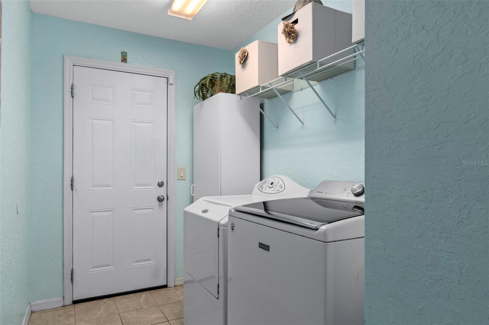 Image 35 of 48 For 216 Cobblestone Drive