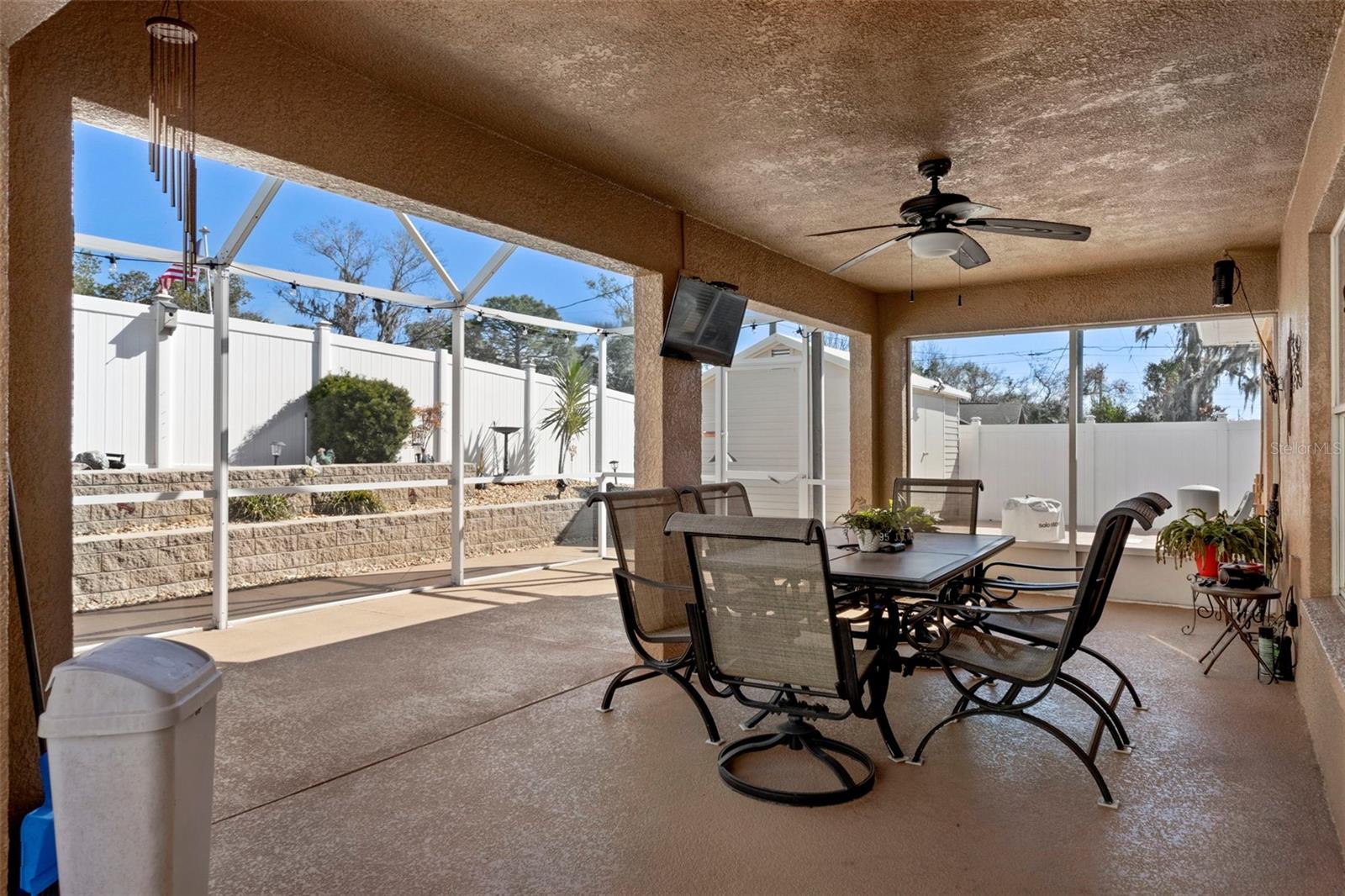 Image 36 of 48 For 216 Cobblestone Drive