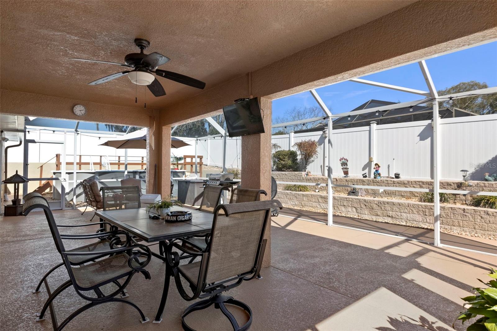 Image 37 of 48 For 216 Cobblestone Drive