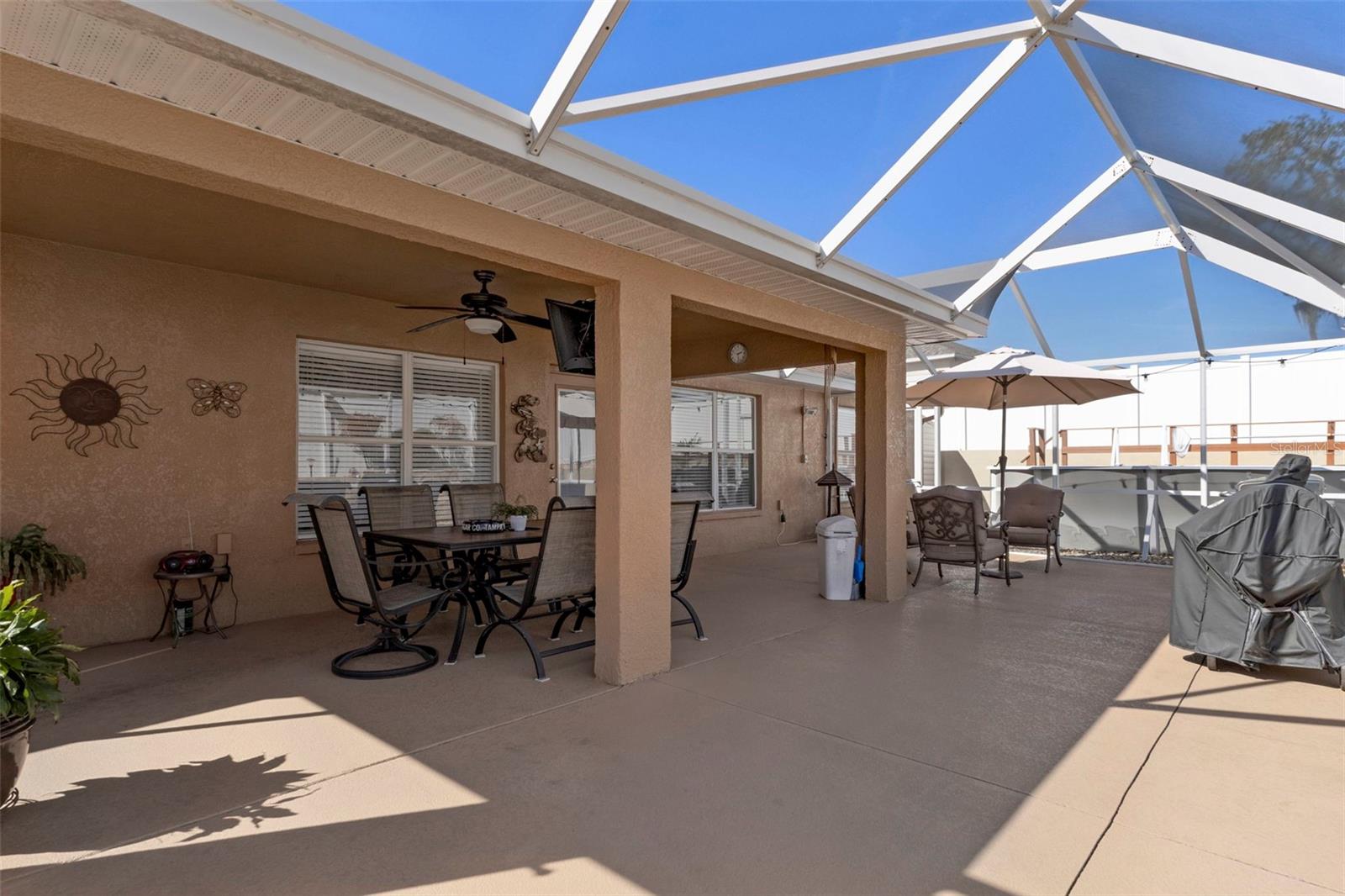 Image 41 of 48 For 216 Cobblestone Drive