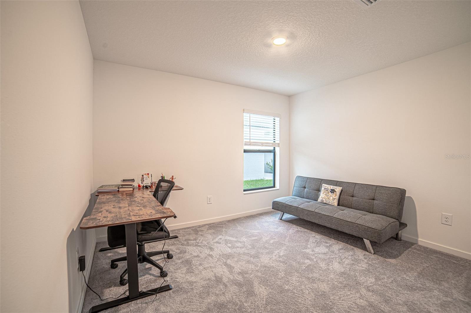 Listing photo id 12 for 1375 Ahoy Avenue