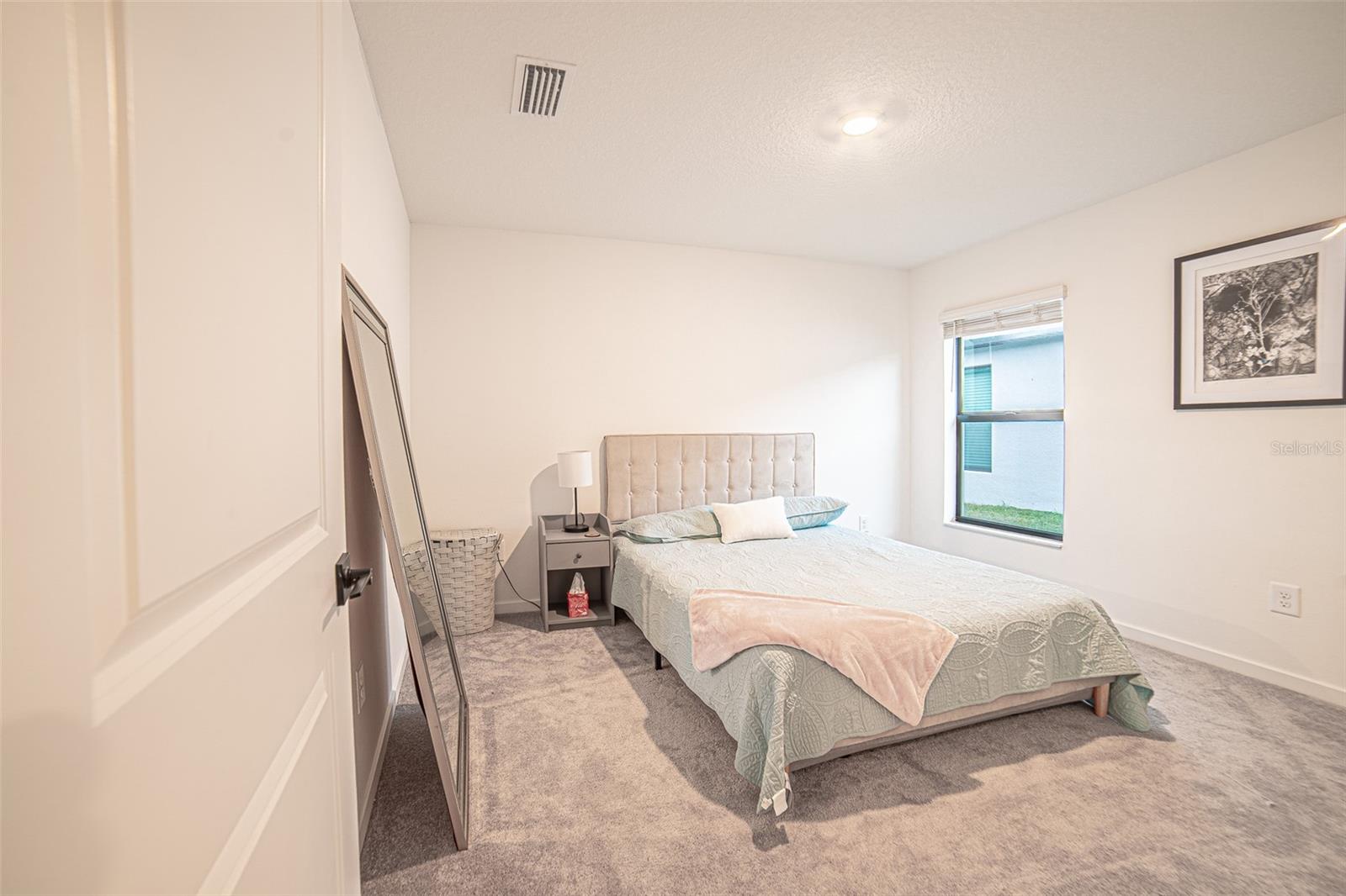 Listing photo id 15 for 1375 Ahoy Avenue