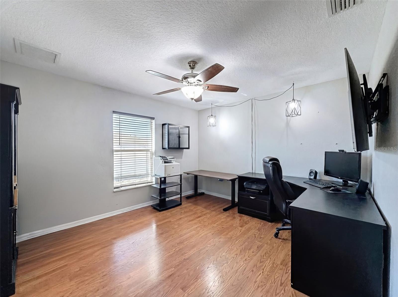 Image 23 of 56 For 13046 Kildeer Road