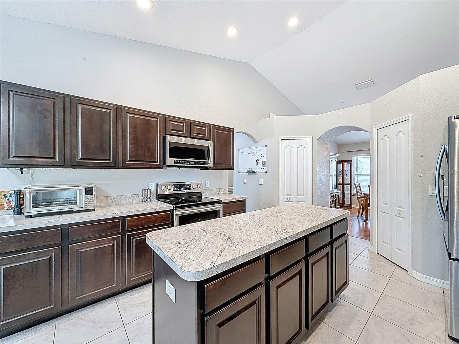 Image 7 of 56 For 13046 Kildeer Road