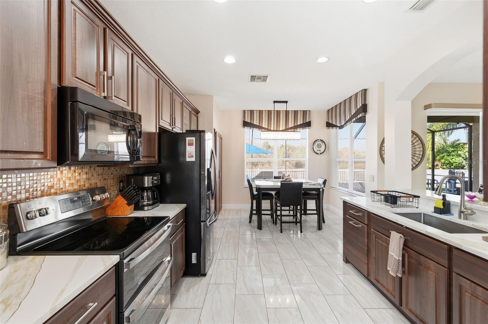 Image 16 of 78 For 18441 New London Avenue