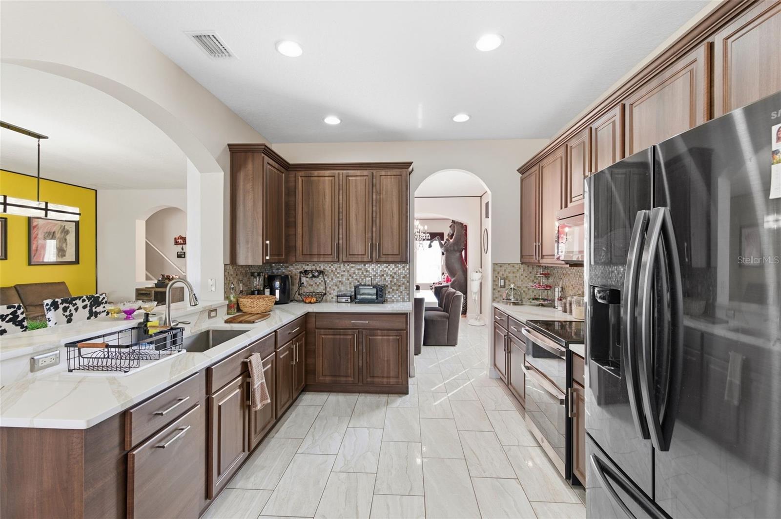 Image 19 of 78 For 18441 New London Avenue