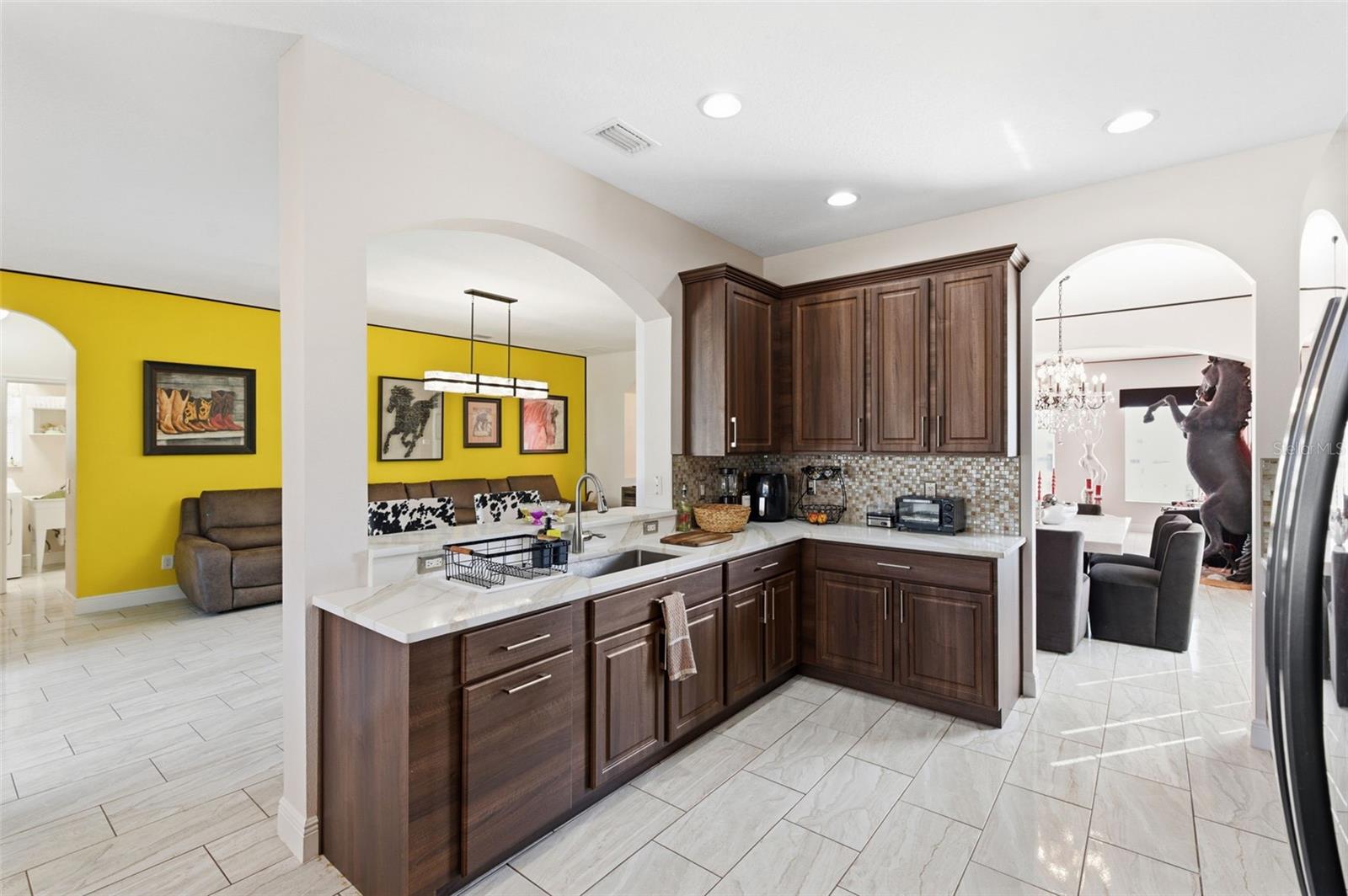 Image 20 of 78 For 18441 New London Avenue