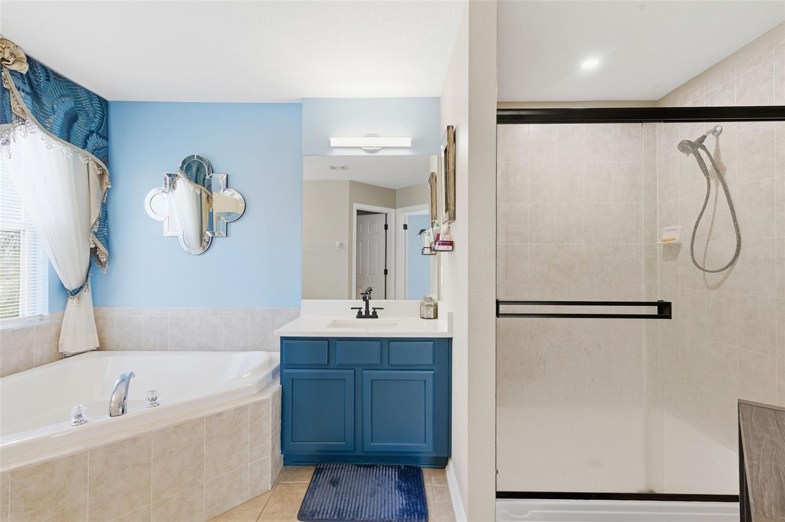 Image 42 of 78 For 18441 New London Avenue