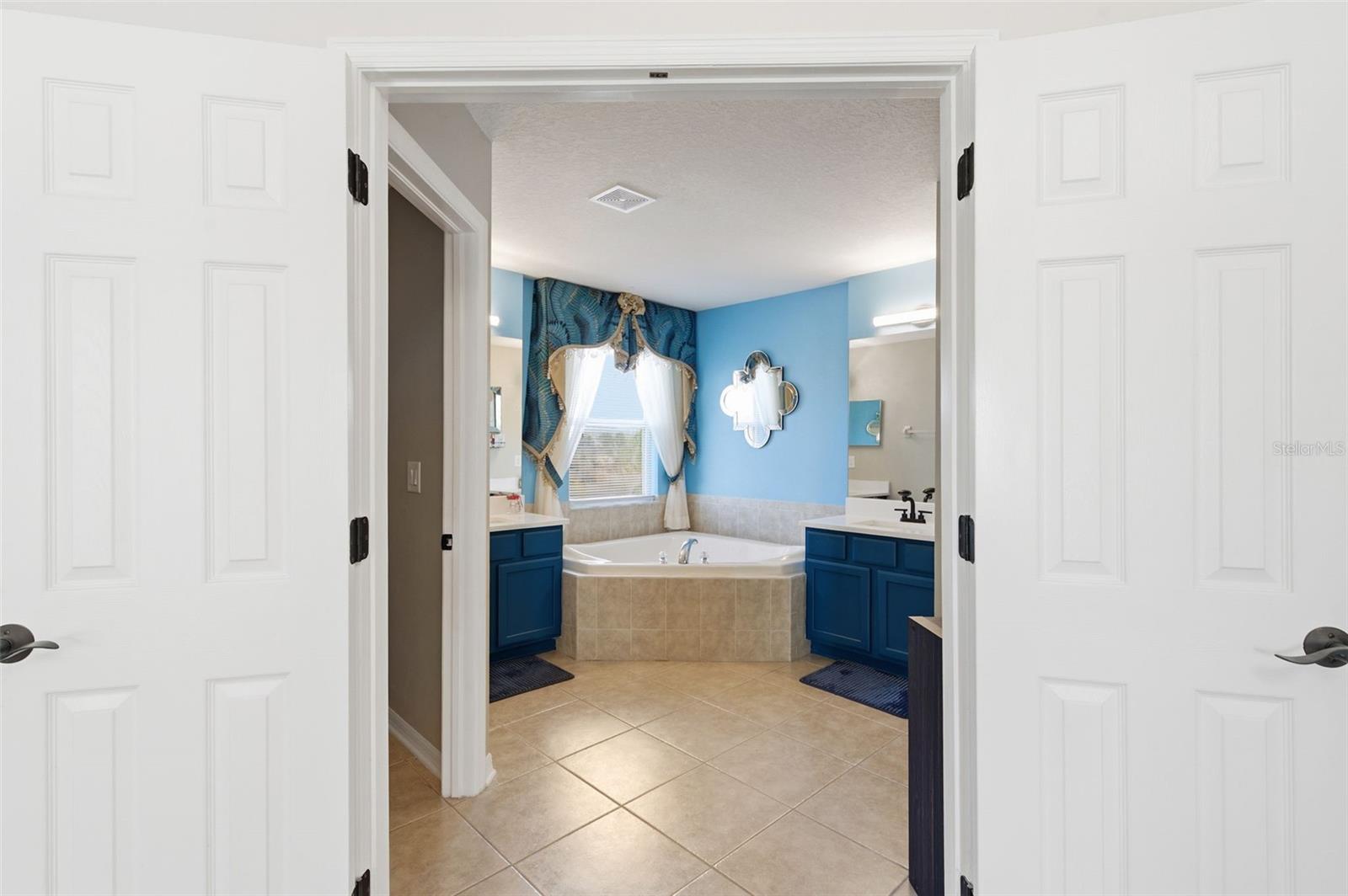 Image 44 of 78 For 18441 New London Avenue