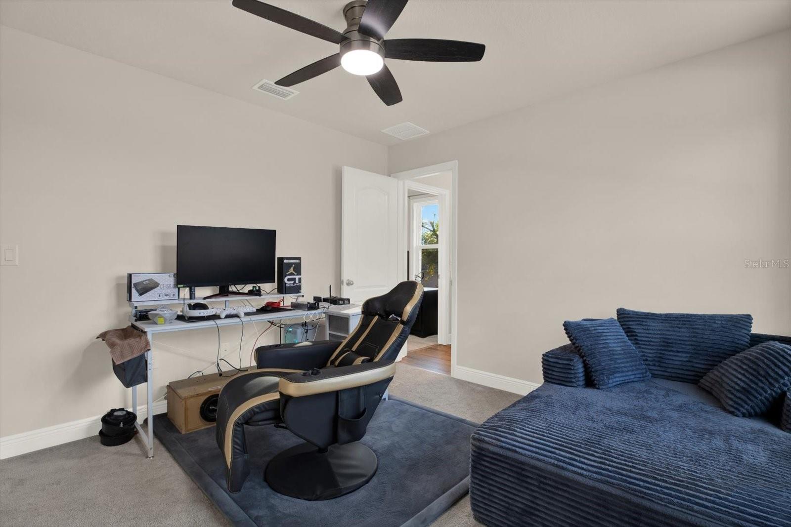 Image 34 of 62 For 11208 Seattle Wren Avenue