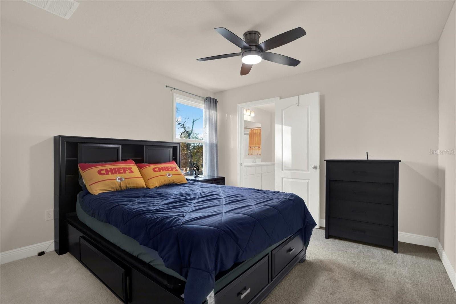 Image 36 of 62 For 11208 Seattle Wren Avenue