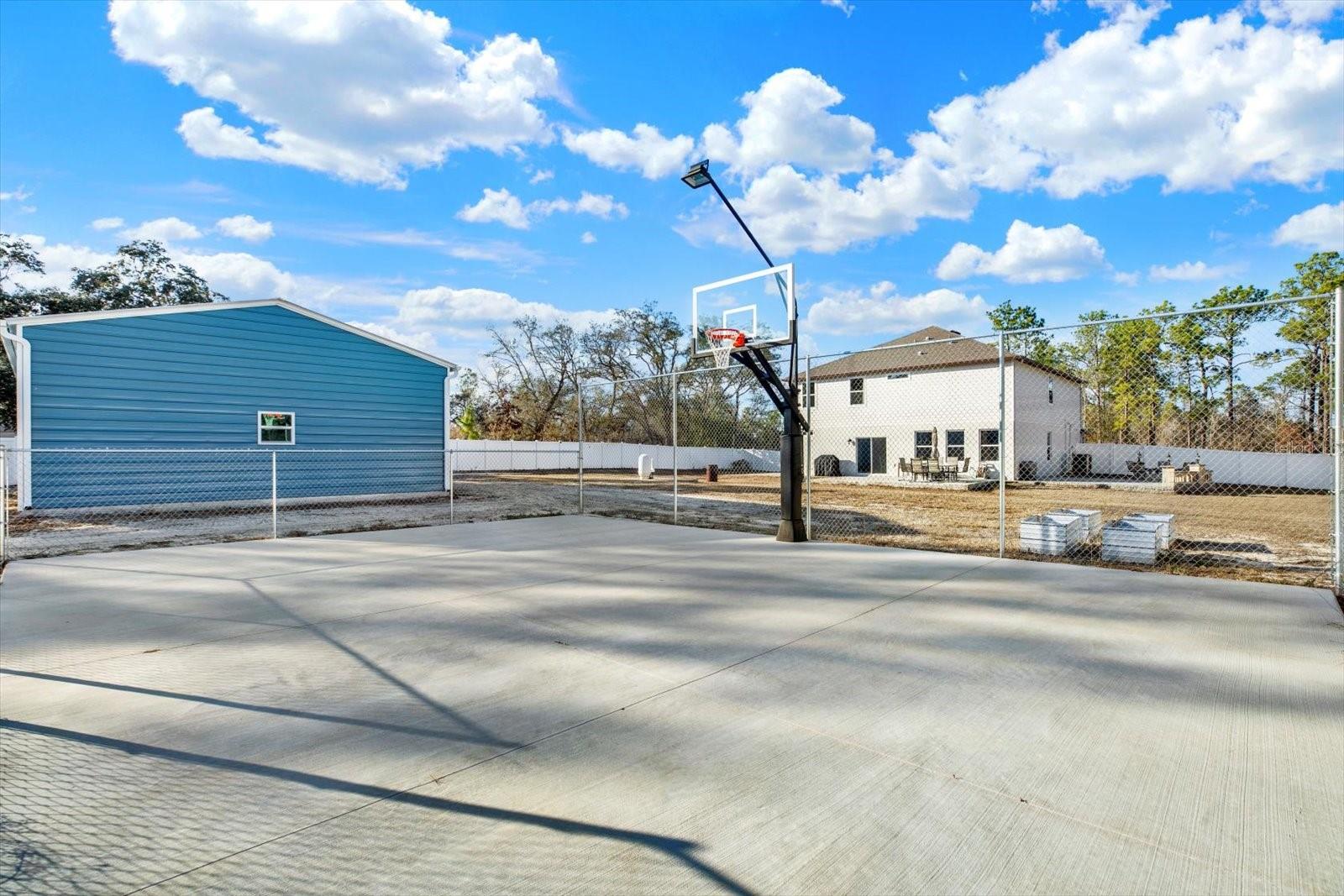 Image 46 of 62 For 11208 Seattle Wren Avenue