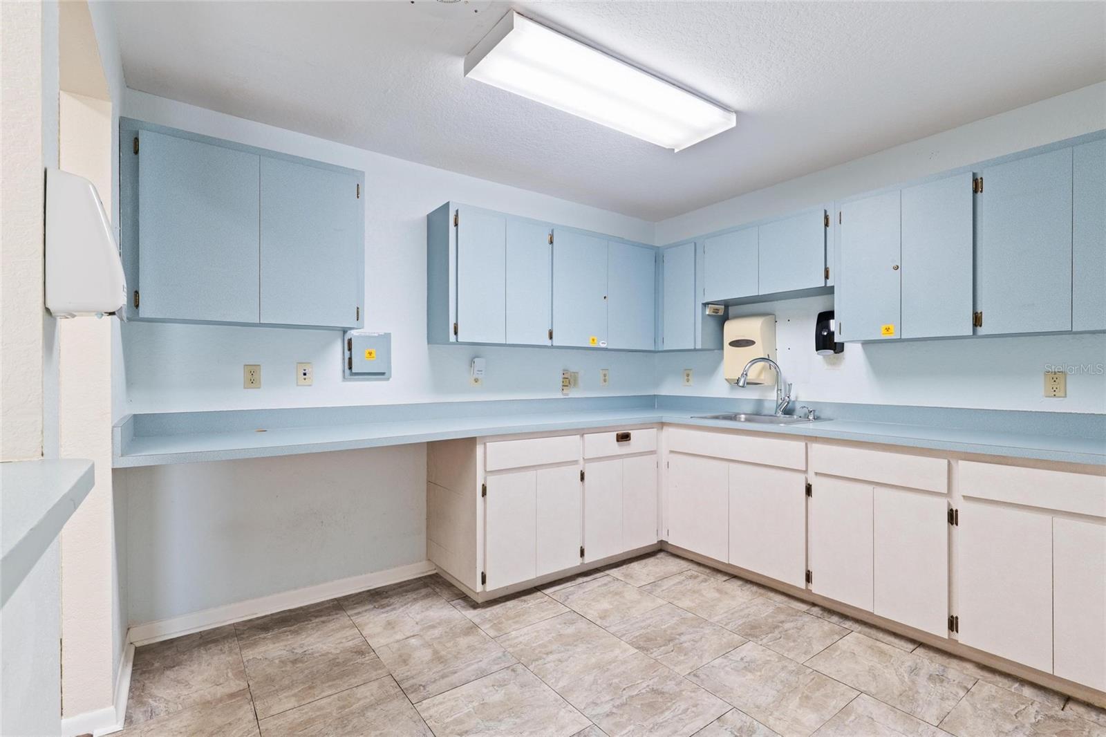 Image 12 of 38 For 1200 Pinellas Avenue