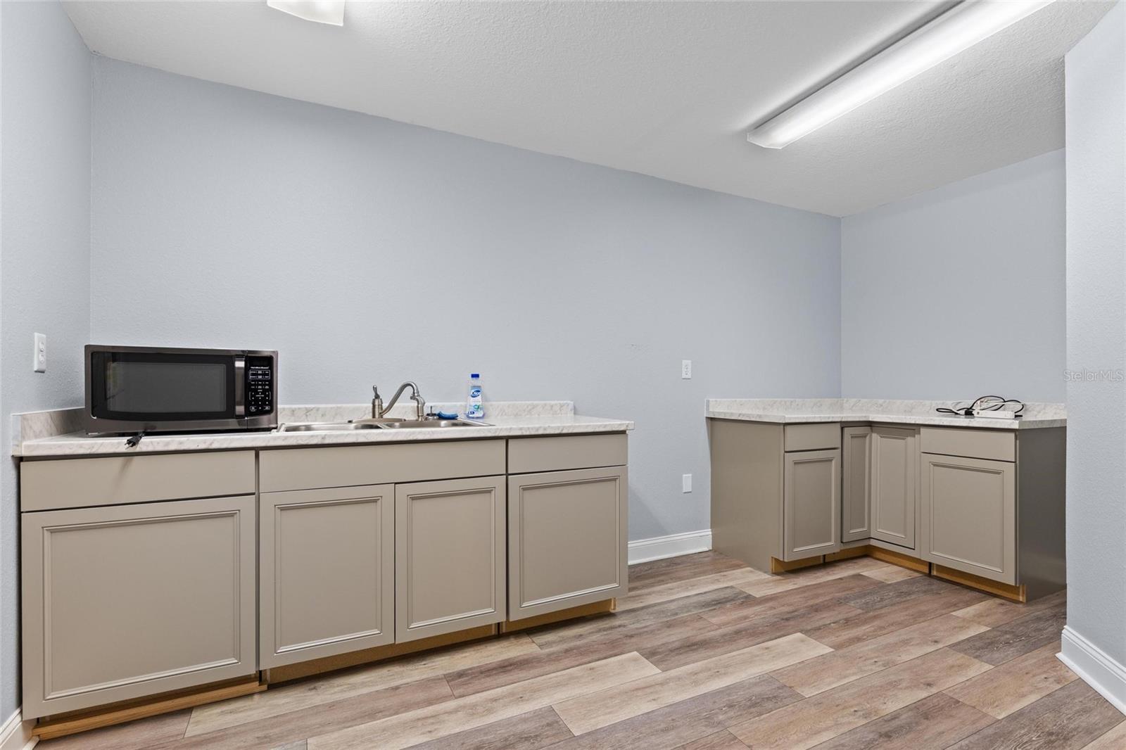 Image 29 of 38 For 1200 Pinellas Avenue