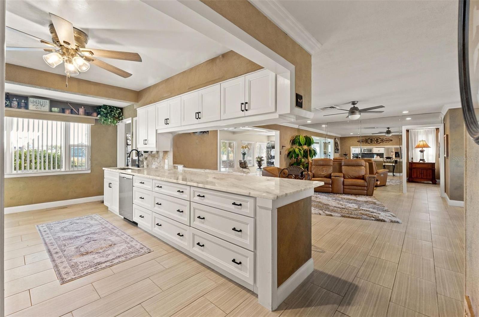 Image 11 of 41 For 4384 4th Isle Drive