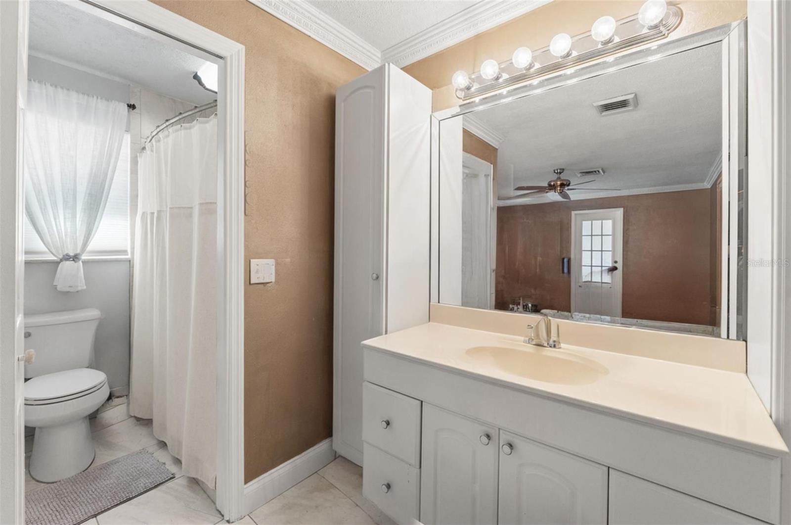 Image 21 of 41 For 4384 4th Isle Drive