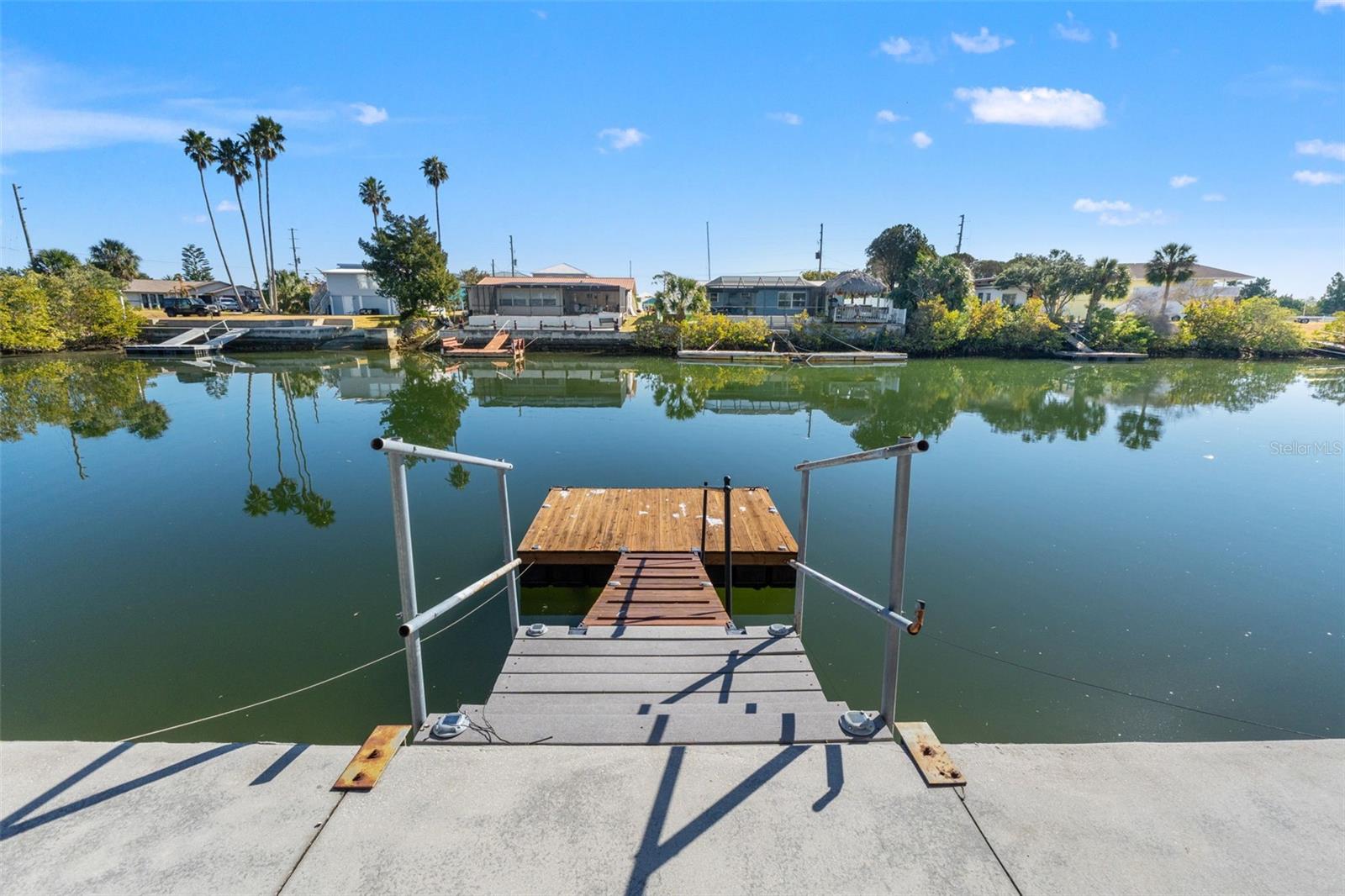 Image 34 of 41 For 4384 4th Isle Drive