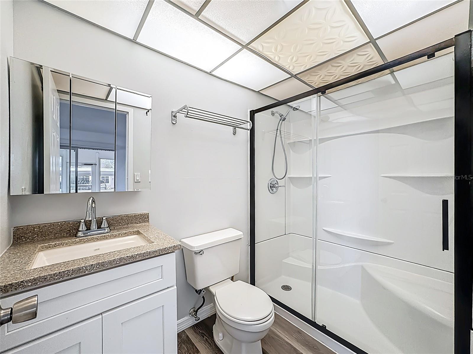 Image 21 of 54 For 202 Bedford Trail 103