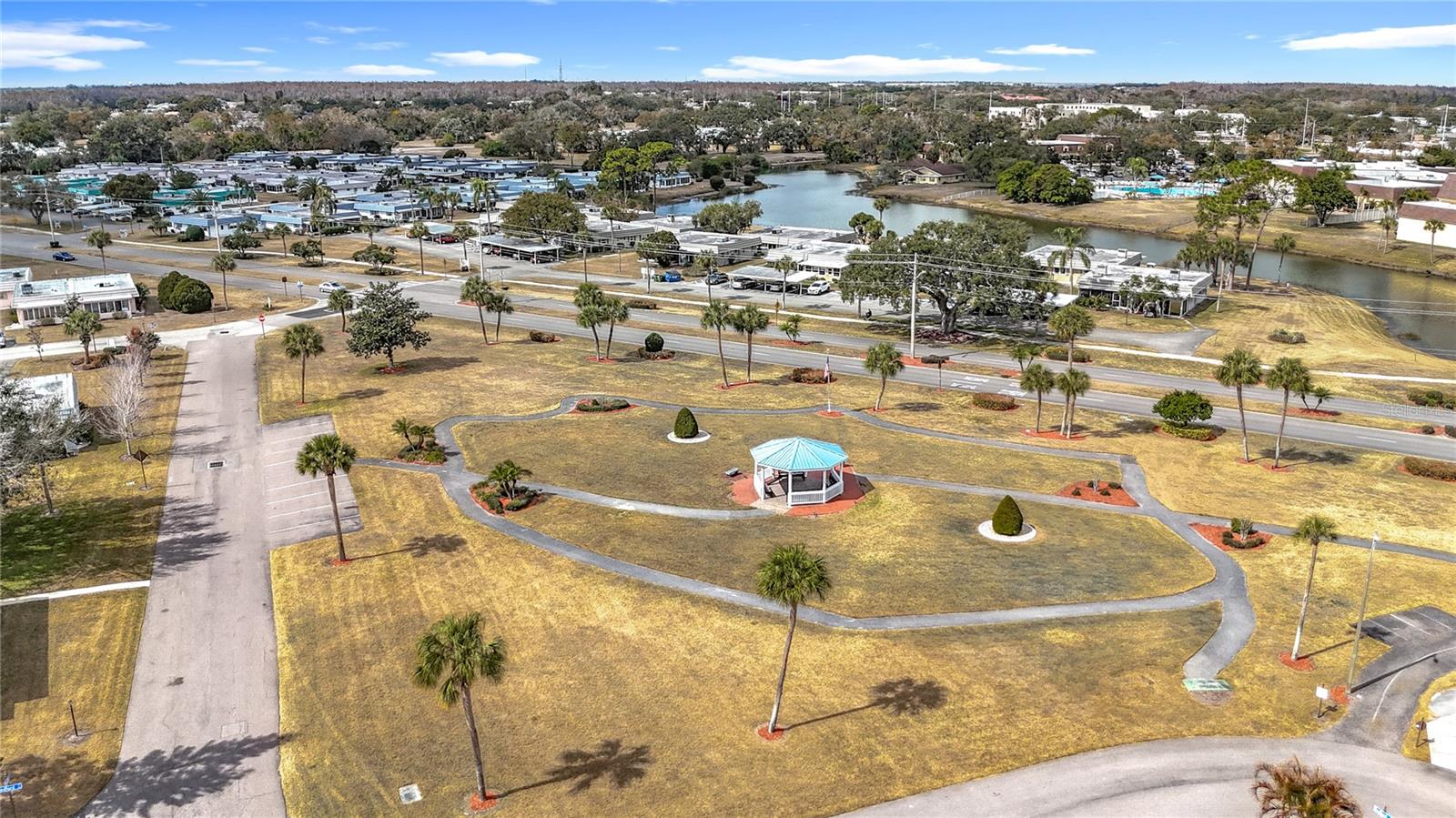 Image 47 of 54 For 202 Bedford Trail 103