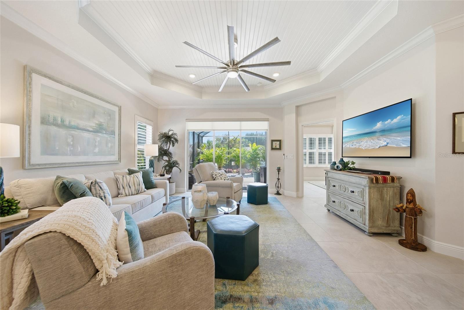 Image 13 of 45 For 7205 Costa Bella Drive